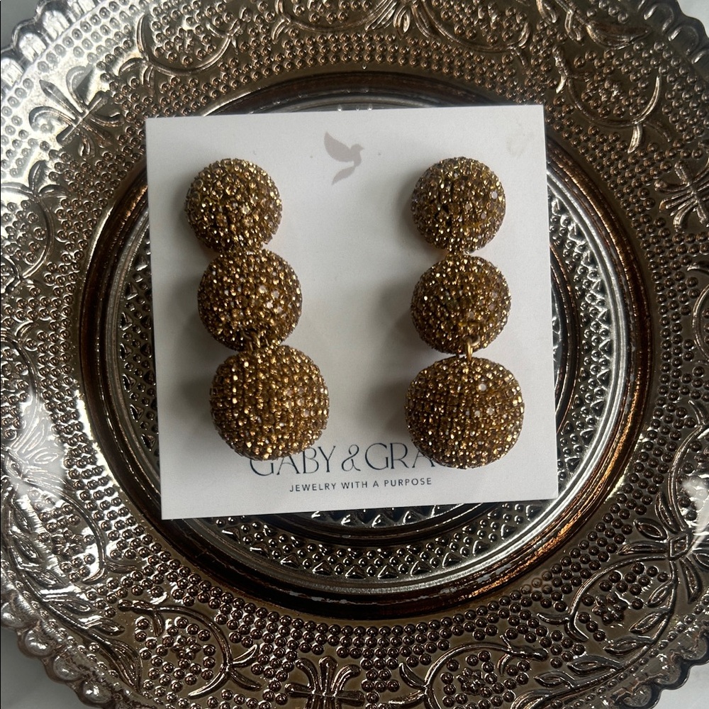 ABBY & GRACE Elegant Gold Drop Earrings